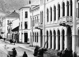 Historie-4